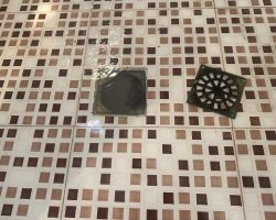 übergelaufener Abfluss im Bad