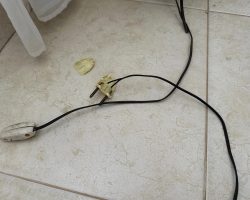 Stecker der Stehlampe Nahaufnahme