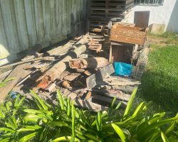 Holz und Müll direkt im Wohnbereich